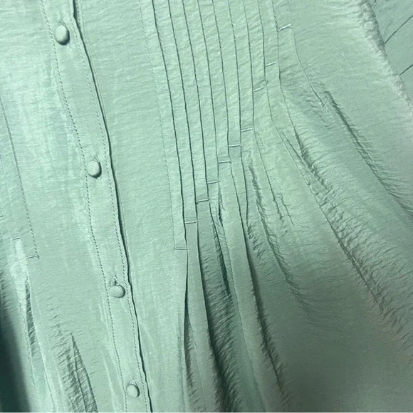 Pilcro Short-Sleeve Pintuck
Tunic Shirt Dress Olive Green Size M NWT - Picture 9 of 15